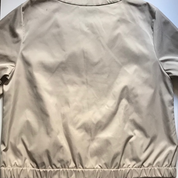 Tan colored jacket - Picture 3 of 7